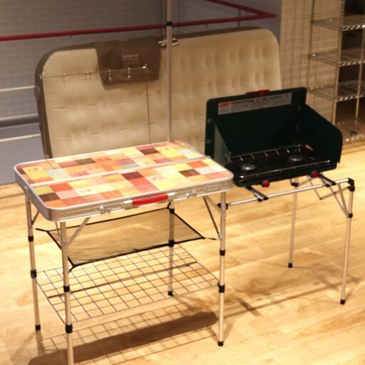COLEMAN（コールマン）パワーハウスLPツーバーナー＆オールインワンキッチンテーブル　2点セット(中古）