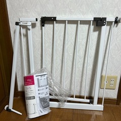 西松屋　ベビーゲート　スチールの画像