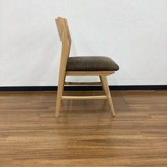 【トレファクマーケット久喜店】unico　ダイニングチェアーの画像