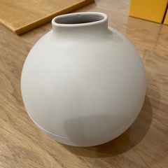 ティッシュケース　ポット　ベージュ　オシャレ　インテリアの画像