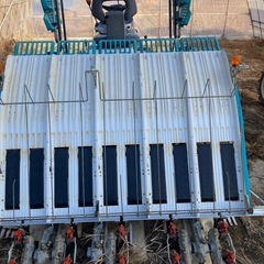 クボタ田植え機5条植えの画像