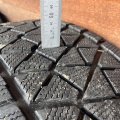 ランドクルーザー200用スタッドレスタイヤ&アルミホィール4本セットの画像