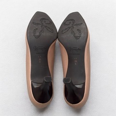 銀座かねまつ パンプス 23cm ピンクベージュ スクエアトゥ オフィスシューズ 通勤パンプスの画像