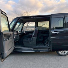 31日まで営業中‼️月々9千円〜分割可❗️車検2年付き！【名義変更代込み】広い車内！大人気‼️ダイハツ タントカスタム☆HDDナビ付き☆走行中DVD見れます♪ETC付き☆純正アルミ☆電動スライドドア☆ドライブレコーダー☆そのまま乗って帰れます！の画像