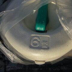 おもし６型と自然の石４個の画像