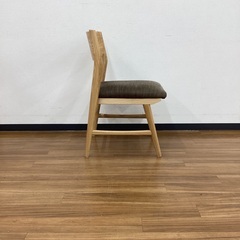 【トレファクマーケット久喜店】unico　ダイニングチェアーの画像