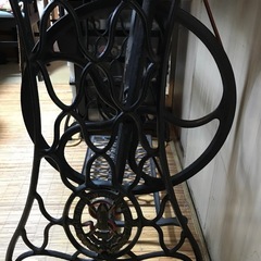 100年前のシンガーミシン　職業用の画像