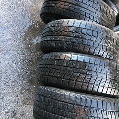 215/50R17スタッドレスタイヤ取り付け無料の画像