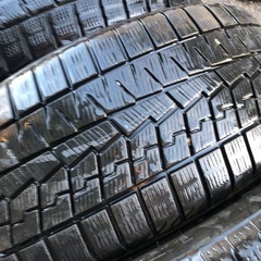 215/50R17スタッドレスタイヤ取り付け無料の画像