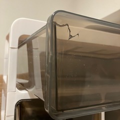 ヒビ割れ有　新品大きな救急箱の画像