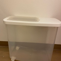 引き渡し決まり済み‼️無料！米びつの画像