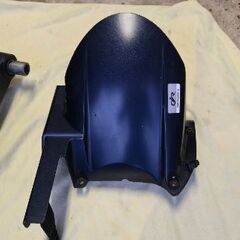 ヤマハ MT-01 スイングアーム リアフェンダー チェーンカバーセットの画像