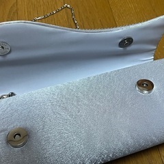 新品未使用　パーティーバッグ（クラッチバッグ）シルバー レース装飾の画像