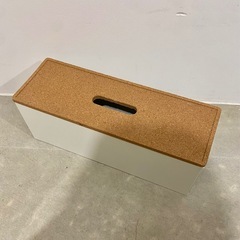 ケーブルマネジメントボックスの画像