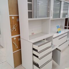 リユースのサカイ栃木店★ジモティ割あり★ 高橋木工所 食器棚 ホワイト W90.5×D51×H200 クリーニング済み TC12214の画像