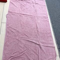 大判バスタオル ニトリ製 厚手タイプ 68×140cm パープル系 紫色 洗濯済みの画像
