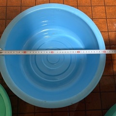プラスチック製　たらい　まとめ売りの画像