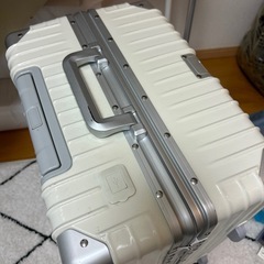 キャリーケースの画像