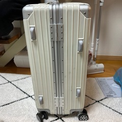 キャリーケースの画像