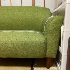 少し小さめ2人用ソファの画像