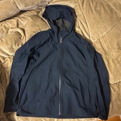 【受渡決定】ユニクロ　ブロックテックパーカー　メンズ　Lサイズ　防風防水の画像
