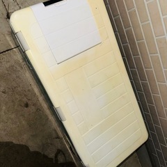 クーラーボックス 76Lの画像