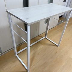 折りたたみ机の画像