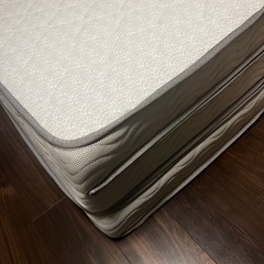 シングルベッドフレーム&ニトリ三つ折りマットレスの画像