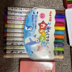 色鉛筆、カラーペン、クレヨン、水性ペンの画像
