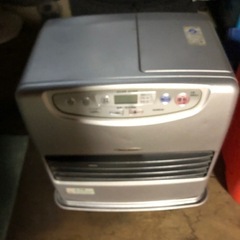 大型石油ファンヒーター 　ダイニチ　　　の画像