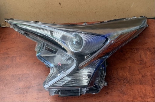 トヨタ プリウス 50系 前期 純正 ヘッドライト L 助手席側 47-80