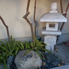 石灯籠と蹲等の画像