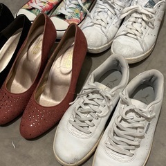 靴、スニーカー、パンプスの画像