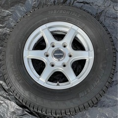 ハイエースにピッタリ! 195/80R15 スタッドレスタイヤ 4本セット ミシュラン AGILIS X-ICE  バリ山の画像