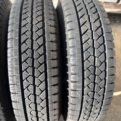 １６５Ｒ13LTスタッドレスタイヤの画像