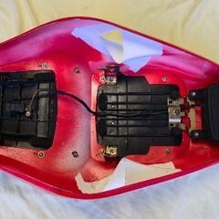 DUCATI シートカウルの画像