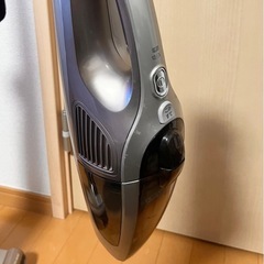 【HITACHI】自立・充電式掃除機(説明書&付属品付)の画像