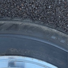 <早い者勝ち>ブリジストン スタッドレスタイヤ 4本 215/60 R16 溝ありの画像