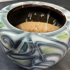 渦巻き模様の陶器鉢　火鉢　メダカ飼育等の画像