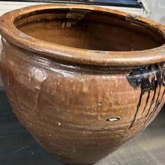 茶色壺　　メダカ飼育壺の画像