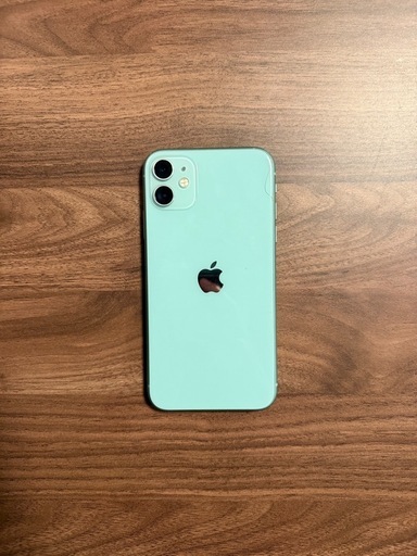 iPhone11 箱、アクセサリー付き