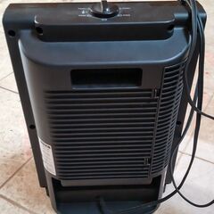 人感センサー付きセラミックファンヒーター IFD-046 スリーアップの画像