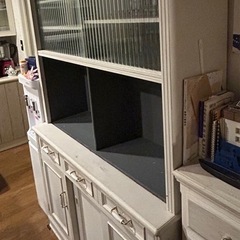 食器棚の画像