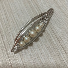 ブローチ4点セットの画像