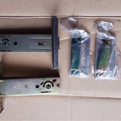 ドア金具の画像