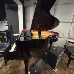 グランドピアノ　YAMAHA C3の画像