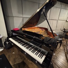 グランドピアノ　YAMAHA C3の画像