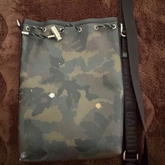 GENTIL BANDIT ジャンティバンティ　巾着バッグ 迷彩の画像