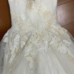 ウェディングドレスの画像