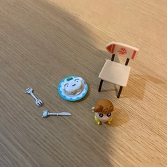 クレヨンしんちゃん　フィギュアの画像